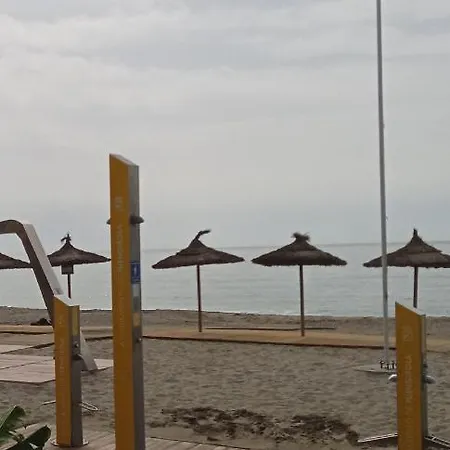 Jardines De Torreblanca 3 Bed Apartment *